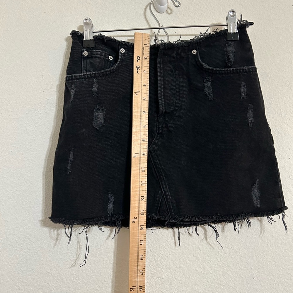 Urban Outfitters BDG Black Denim Raw Edge Mini Skirt Button Fly XS - Picture 7 of 8